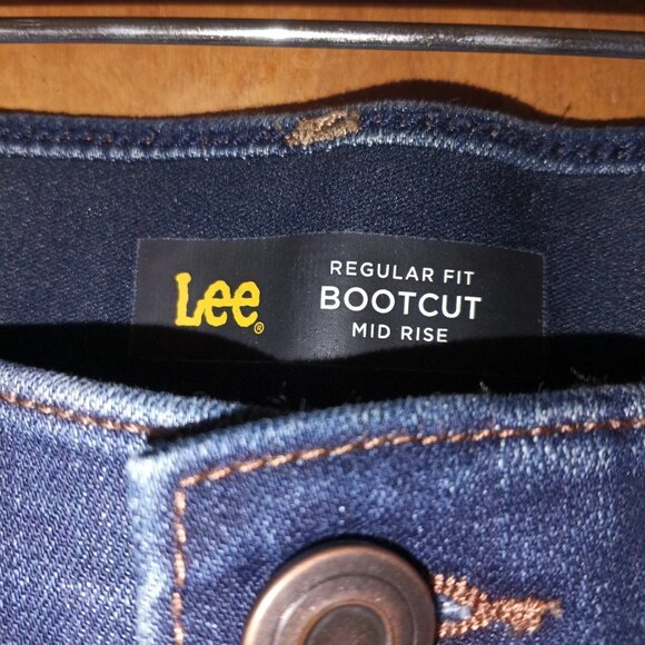 Lee Women's Bootcut Reg Fit Mid Rise Jeans Size 14 Short - Picture 3 of 7